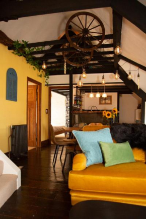 Quirky Boutique 1840s Stable